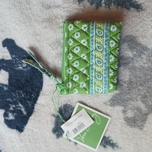 NWT Vera Bradley Lime Green Coin Puraw